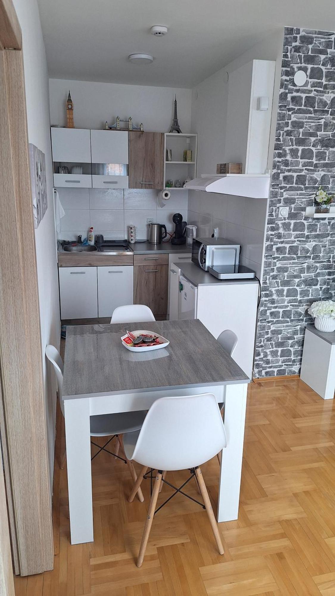 Dream Rental Pirot Apartman Exterior photo